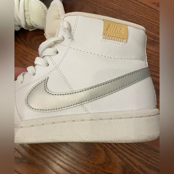 Nike Women’s Royale Court 2 high top sneakers - Picture 9 of 15
